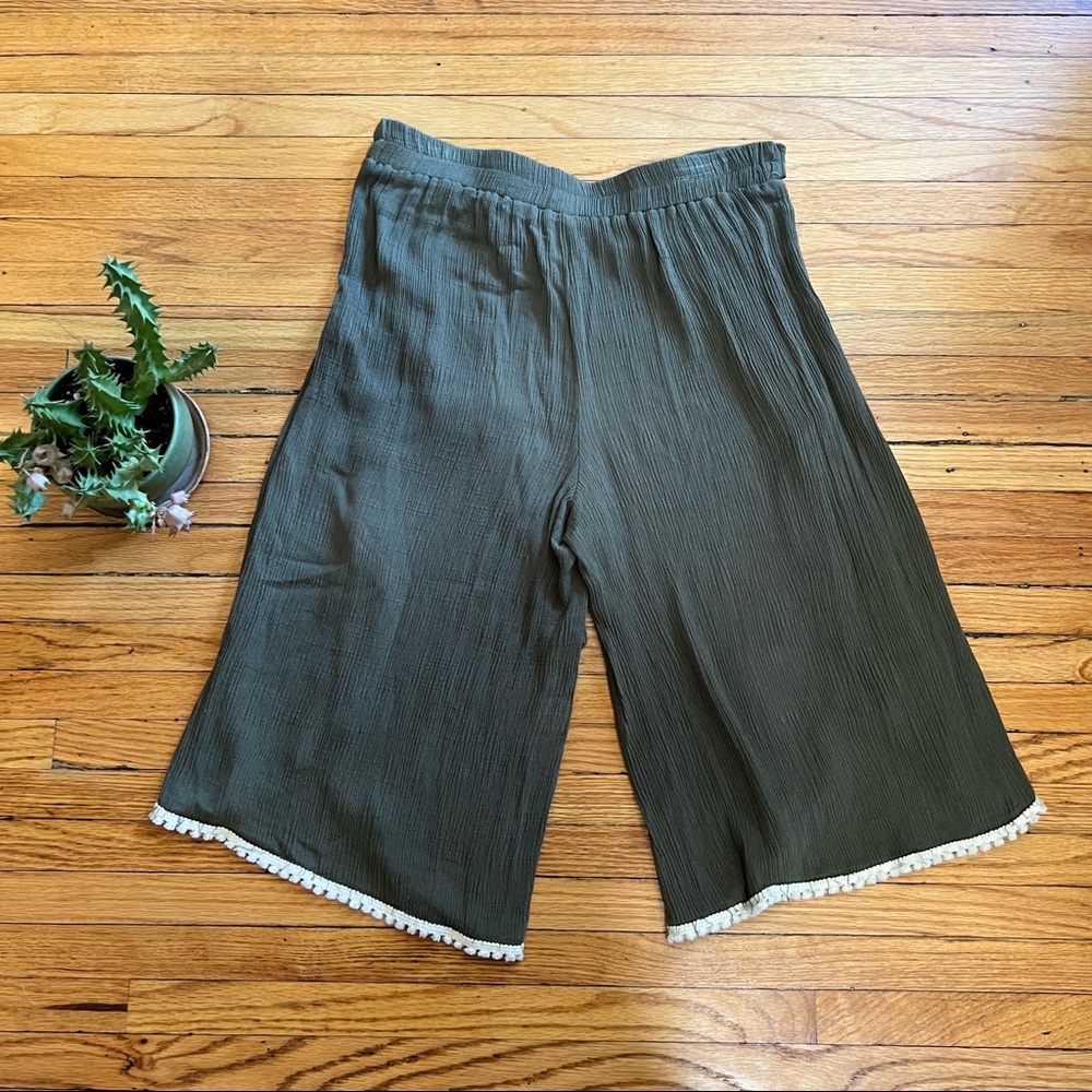 Hayden LA Sage Green Wide Leg Culottes, Cropped Pant, Boho - Picture 11 of 15